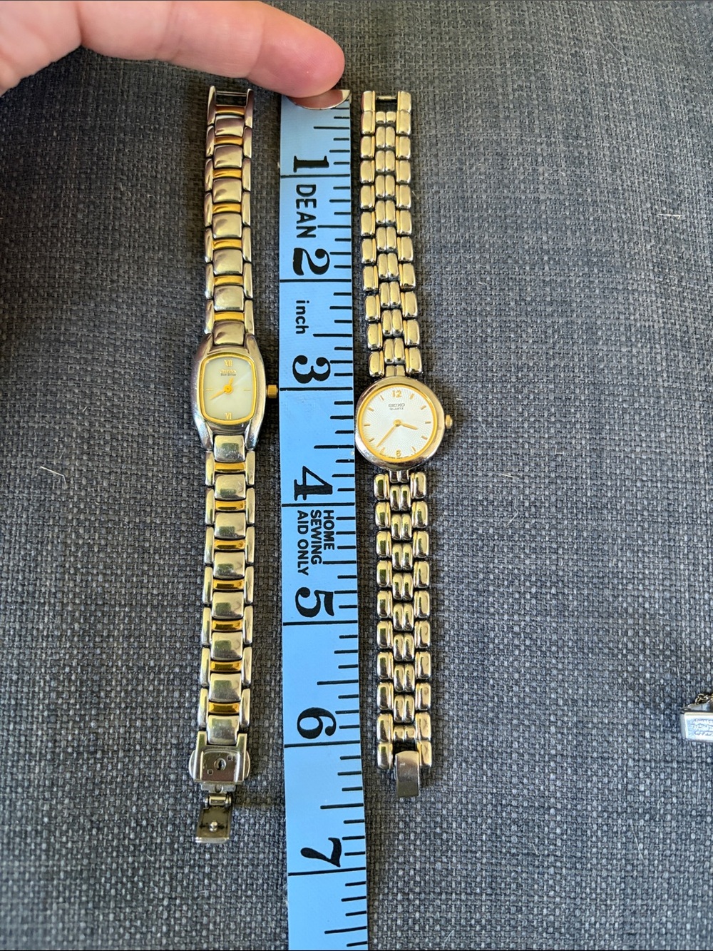 3 Ladies Two-Tone Silver and Gold Bracelet Watches Seiko - Classic Women Jewelry - Picture 5 of 6